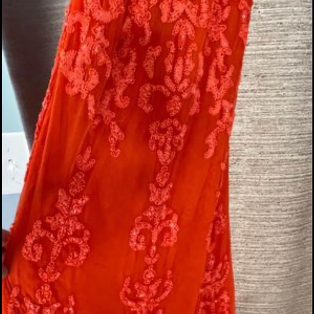 Beautiful Sherri Hill prom dress. Worn for a few hours. - Picture 4 of 10
